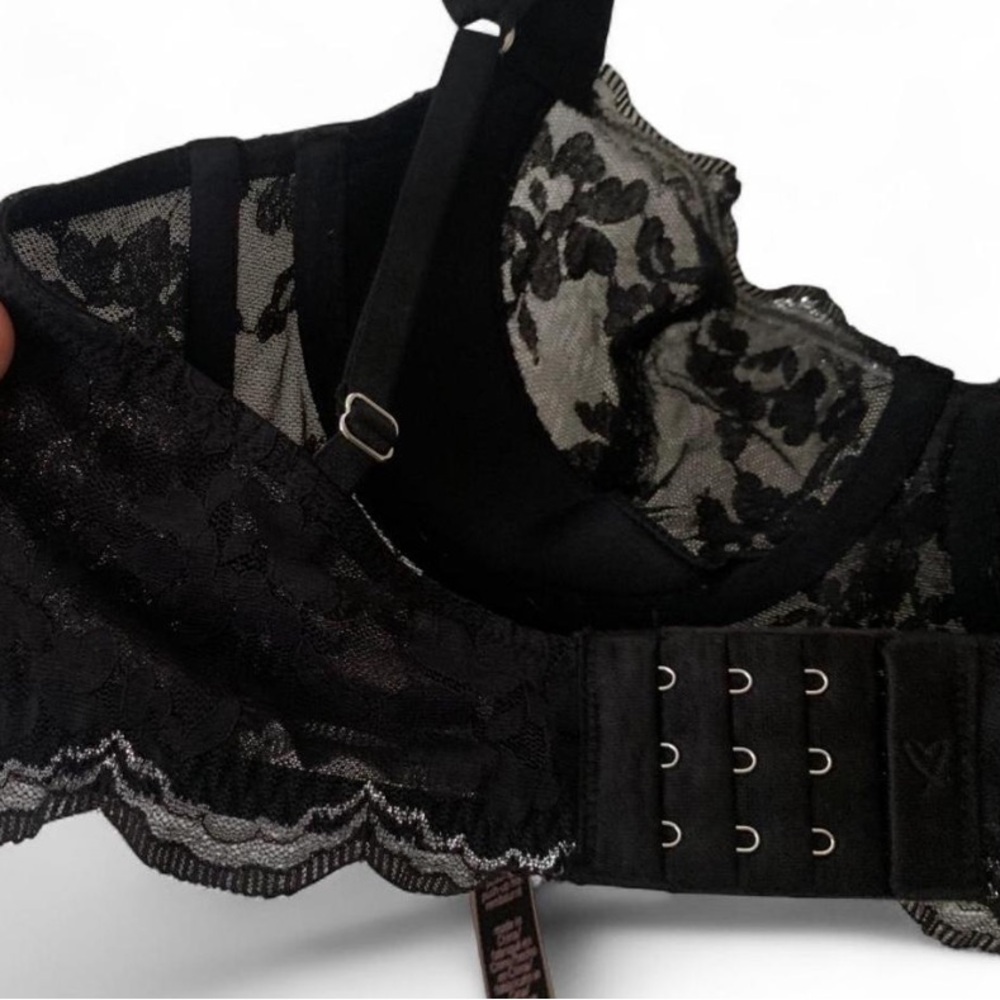 Victoria’s Secret Dream Angels Black Lace Rhinestone Balconette Bra (36B) - Picture 3 of 5